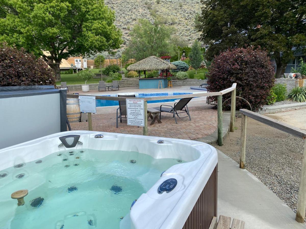 Similkameen Wild Resort & Winery Retreat Osoyoos Εξωτερικό φωτογραφία