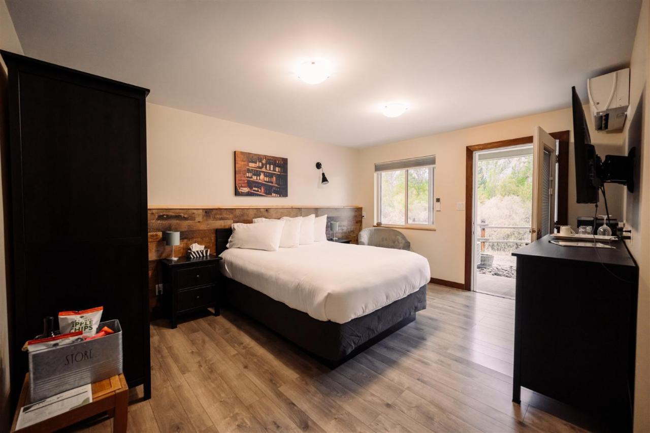 Similkameen Wild Resort & Winery Retreat Osoyoos Εξωτερικό φωτογραφία