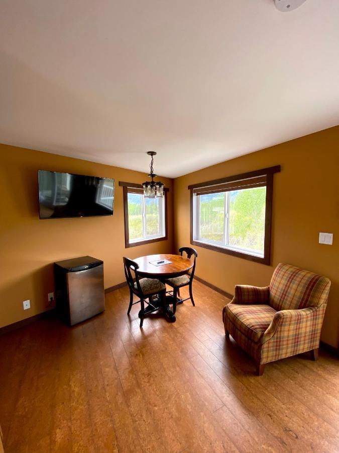 Similkameen Wild Resort & Winery Retreat Osoyoos Εξωτερικό φωτογραφία