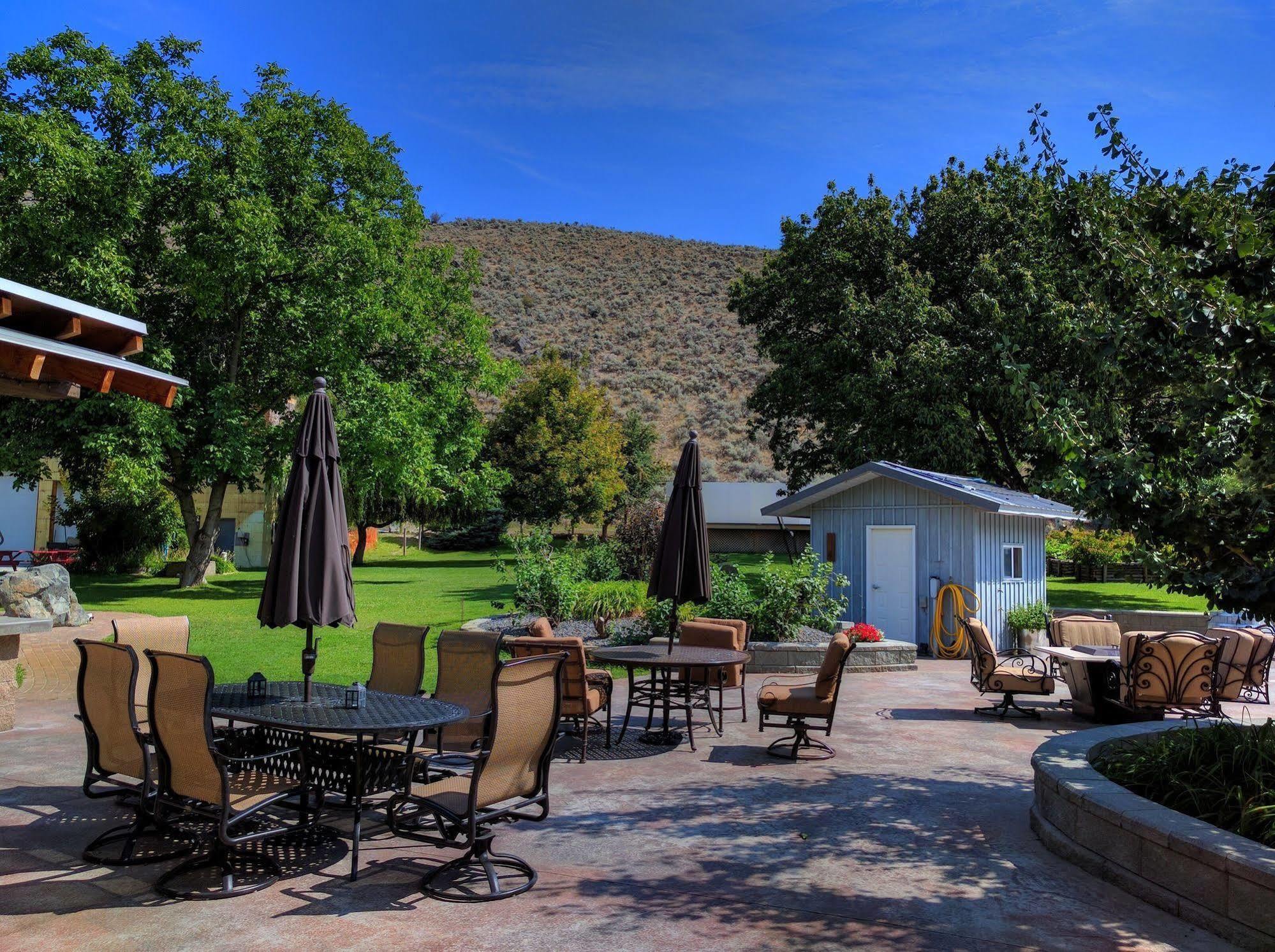 Similkameen Wild Resort & Winery Retreat Osoyoos Εξωτερικό φωτογραφία